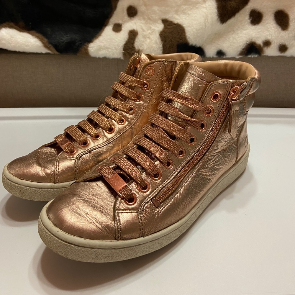 Ugg sneakers